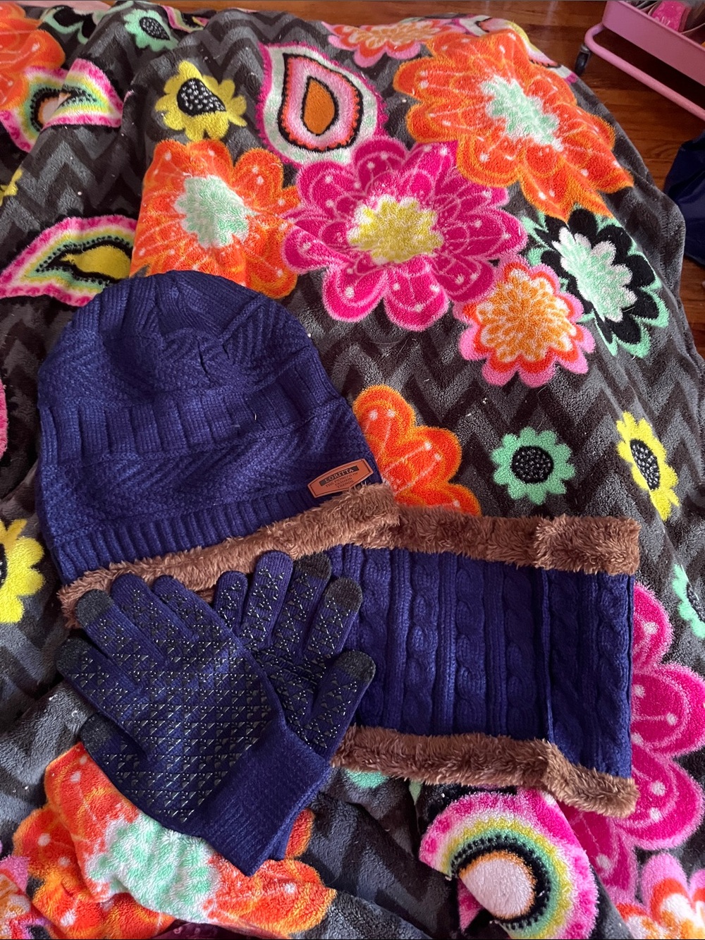 Brand New Loritta Navy Blue & Brown Winter Set